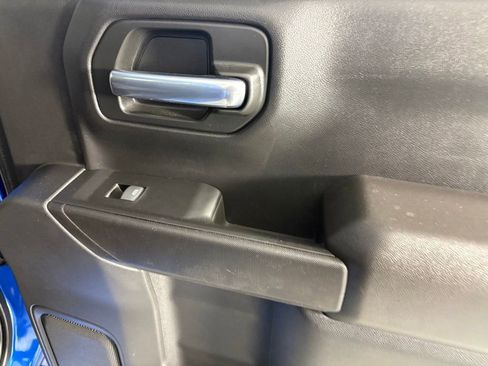 Used 2022 Chevrolet Silverado 1500 Custom RWD image 18