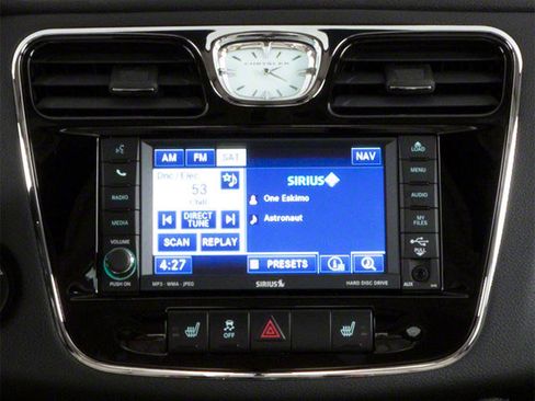 Used 2013 Chrysler 200 Limited w/ Sun/Sound Group image 12