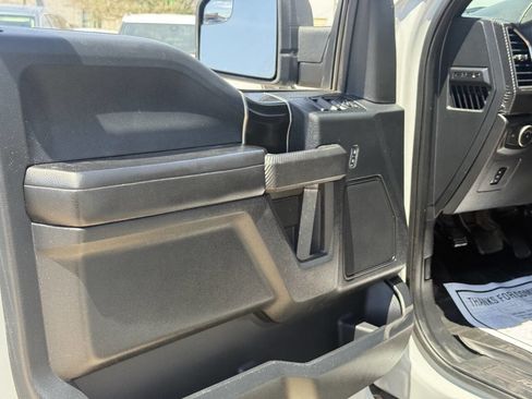 Used 2017 Ford F150 Raptor w/ Equipment Group 801A Mid AWD/4WD image 15