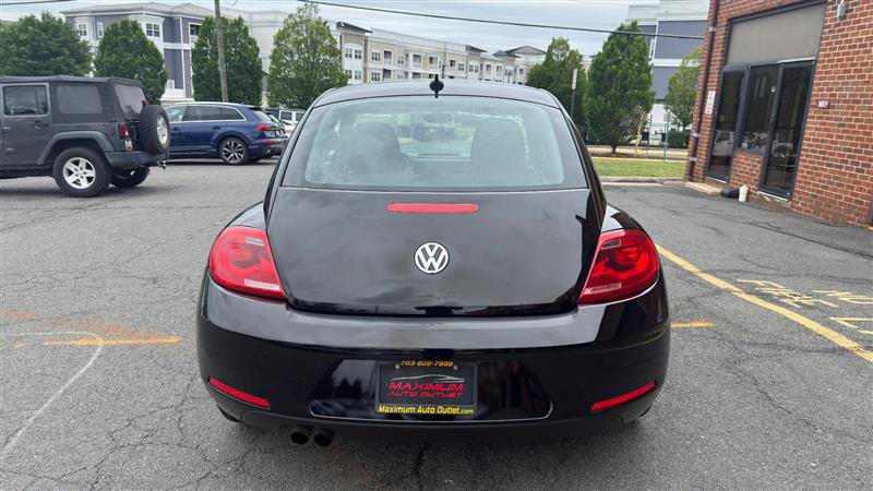 Used 2014 Volkswagen Beetle 1.8T FWD image 7