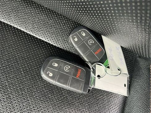 Used 2022 Jeep Compass Latitude w/ Sun and Sound Group image 25