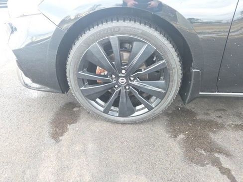 Used 2022 Nissan Altima 2.5 SR w/ Midnight Edition Package image 13