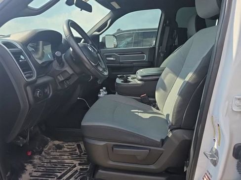 Used 2022 RAM 2500 Big Horn AWD/4WD image 5