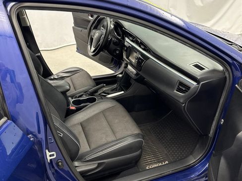 Used 2014 Toyota Corolla S FWD image 28