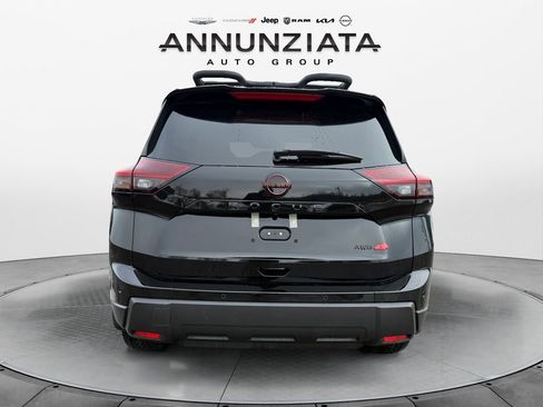 New 2026 Nissan Rogue SV image 4