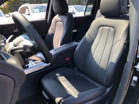 New 2026 Mercedes-Benz GLB 250 4MATIC image 32