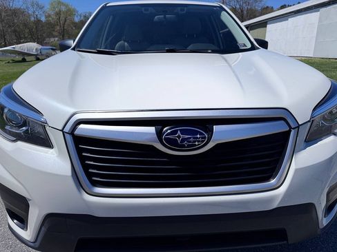Used 2019 Subaru Forester AWD/4WD image 2