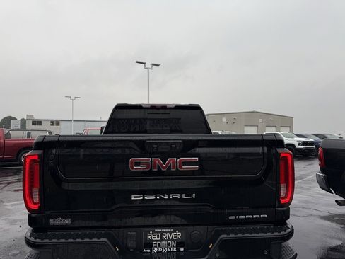 Used 2022 GMC Sierra 2500 Denali w/ Denali Ultimate Package image 6