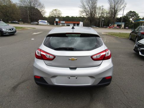 Used 2019 Chevrolet Cruze LS image 7