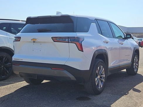 Used 2025 Chevrolet Equinox LT image 4