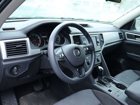 Used 2019 Volkswagen Atlas S image 18