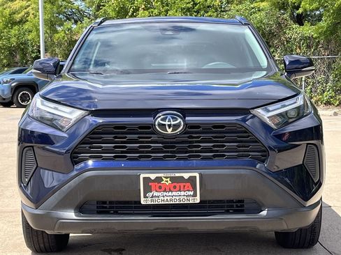Used 2025 Toyota RAV4 XLE AWD/4WD image 7