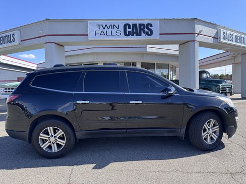 Used 2016 Chevrolet Traverse LT AWD/4WD image 9