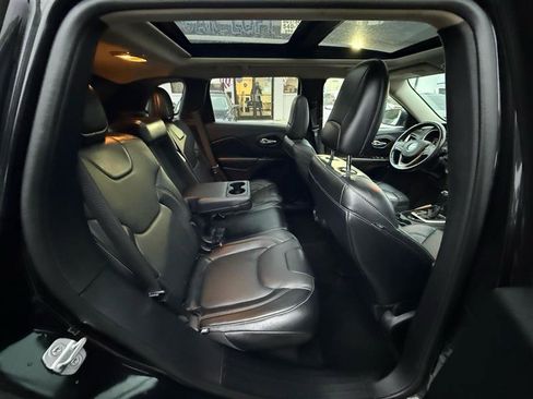 Used 2014 Jeep Cherokee Limited image 25