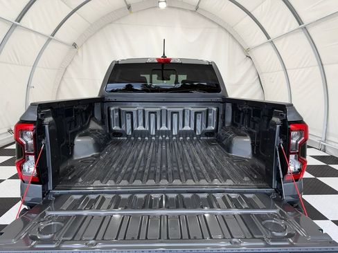 New 2026 Ford Ranger XLT w/ Black Appearance Package AWD/4WD image 4