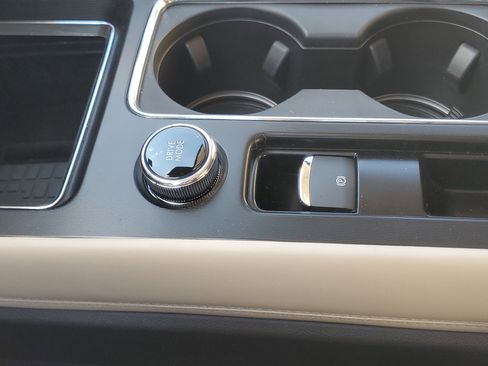 New 2026 Lincoln Corsair Reserve image 24