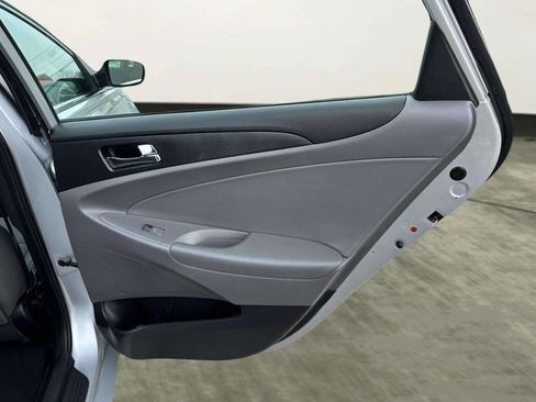 Used 2012 Hyundai Sonata SE image 13