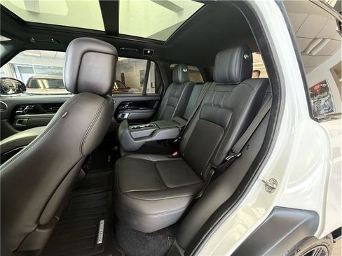 Used 2018 Land Rover Range Rover HSE AWD/4WD image 29