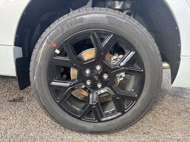 New 2026 Ford Maverick Lobo AWD/4WD image 25