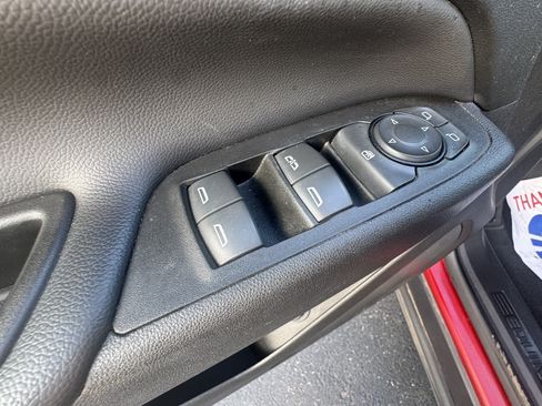 Used 2022 Chevrolet Equinox LT FWD image 17