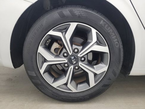 Used 2021 Kia Forte LXS FWD image 31