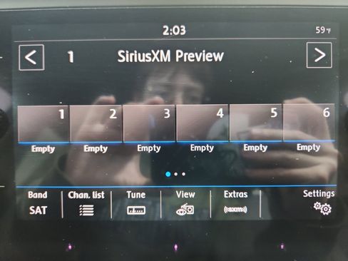 Used 2018 Volkswagen Atlas SE image 16