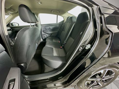 Certified 2025 Nissan Sentra SV FWD image 32