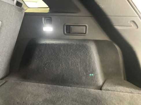 Used 2022 Cadillac XT5 Luxury image 30