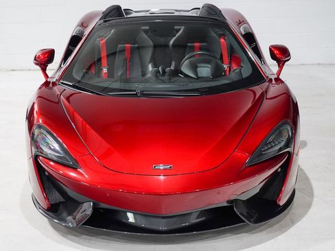 Used 2018 McLaren 570S Spider image 28