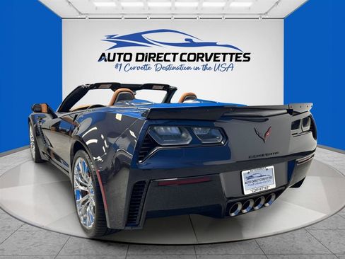 Used 2015 Chevrolet Corvette Z06 w/ 2LZ Preferred Equipment Group RWD image 8