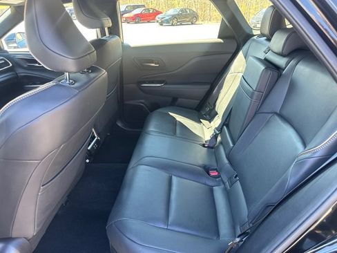 Certified 2025 Toyota Crown Signia AWD/4WD image 19