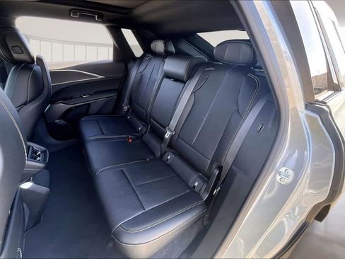 New 2026 Cadillac Lyriq Luxury image 10