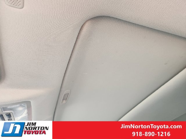 Used 2019 Toyota Highlander Limited FWD image 26