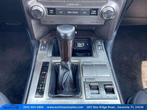 Used 2019 Lexus GX 460 image 28