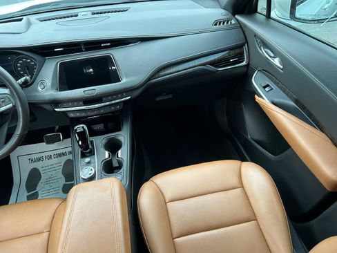 Used 2022 Cadillac XT4 Sport w/ Comfort Package image 22