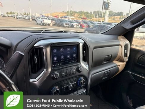 Used 2020 Chevrolet Silverado 1500 RST AWD/4WD image 16