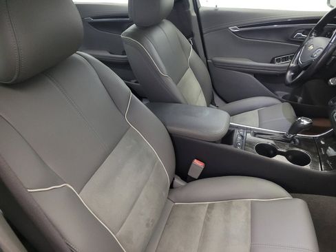 Used 2014 Chevrolet Impala LT w/ Premium Seating Package image 21