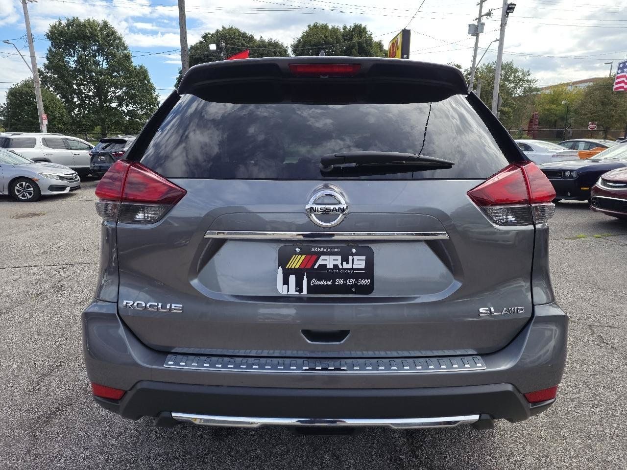 Used 2018 Nissan Rogue SL w/ Premium Package AWD/4WD image 6