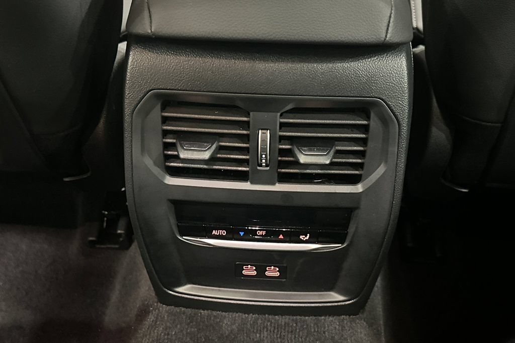 Used 2026 BMW M440i w/ Premium Package RWD image 14