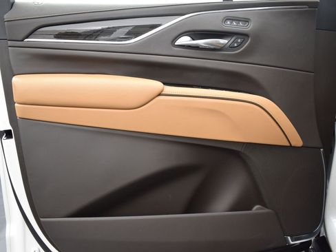 Used 2021 Cadillac Escalade Sport w/ Driver Assist Tech Package image 9