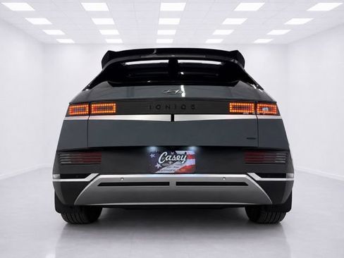 Used 2024 Hyundai Ioniq 5 SEL AWD/4WD image 11