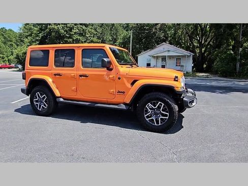 New 2025 Jeep Wrangler Sahara image 37