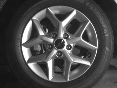 Used 2025 Kia Soul LX image 10