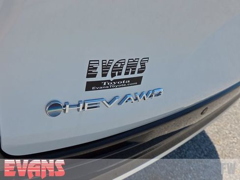 Certified 2026 Toyota Sienna Platinum AWD/4WD image 4