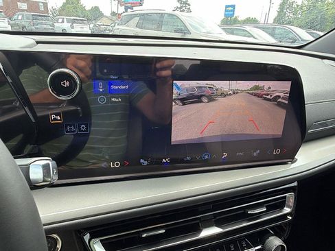 New 2026 Chevrolet Traverse LT FWD image 25