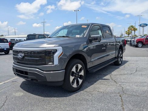 New 2025 Ford F150 Lightning Platinum image 8