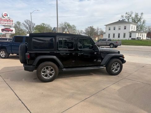 Used 2020 Jeep Wrangler Unlimited Sport image 24