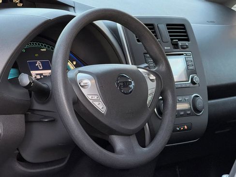 Used 2016 Nissan Leaf S w/ Charger Package FWD image 12