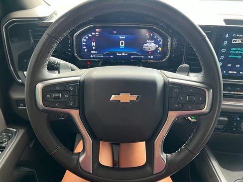 Used 2025 Chevrolet Silverado 1500 LTZ AWD/4WD image 13