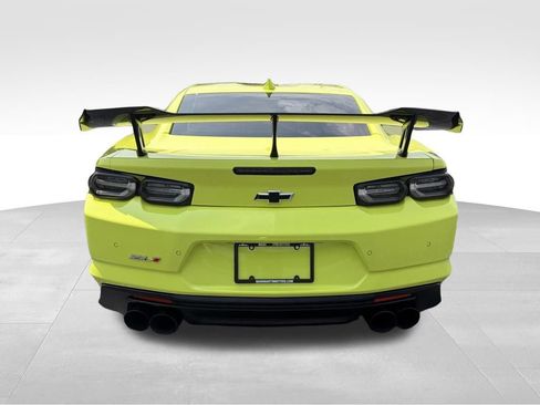 Used 2019 Chevrolet Camaro ZL1 RWD image 16